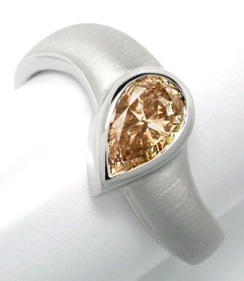 Foto 1 - Neu! 0,82ct Diamant-Solitär Ring, 18K Weißgold, S8746
